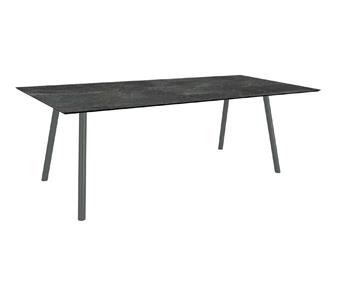214012 tisch interno.jpg